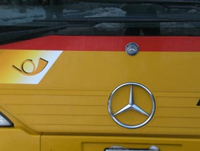 Postauto oder Bus